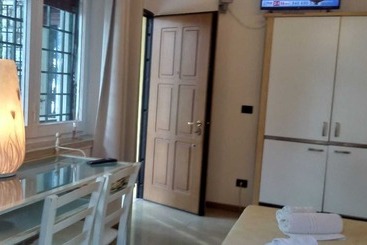 Residence Gardasee Apartments With Lake View