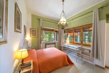 Residence Gardasee Apartments With Lake View
