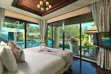 استراحتگاه Ataman Luxury Villas