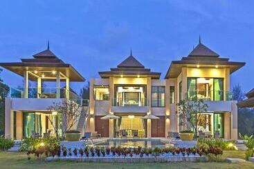 استراحتگاه Ataman Luxury Villas