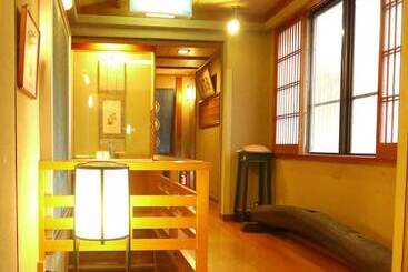 Tsutaya Ryokan