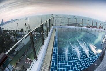 Serenotel Pattaya