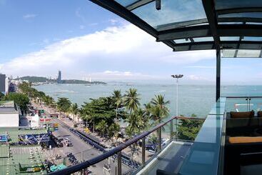 Serenotel Pattaya