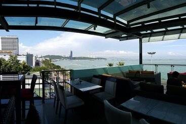 Serenotel Pattaya