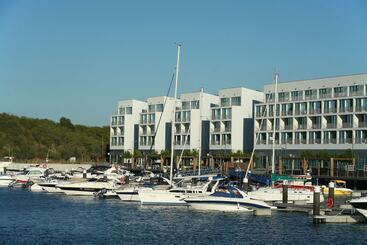 Troia Residence By The Editory   Apartamentos Marina