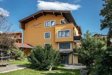 Appart Hotel Amadeus