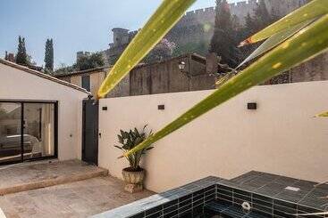 تختخواب و صبحانه La Maison De Jean By Maison Bacou