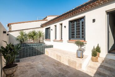 تختخواب و صبحانه La Maison De Jean By Maison Bacou