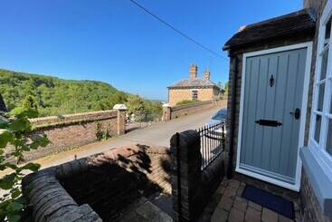 Carrow Cottage