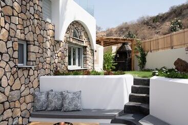 هتل Occhio Villas Santorini