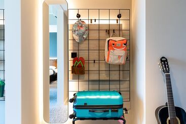 هتل Moxy Plymouth