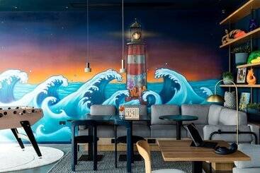 هتل Moxy Plymouth