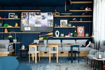 هتل Moxy Plymouth