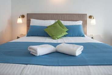 هتل Villa Cascada
