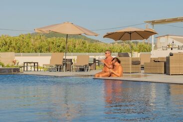 هتل Viva Tourismo Resort Naturist Club