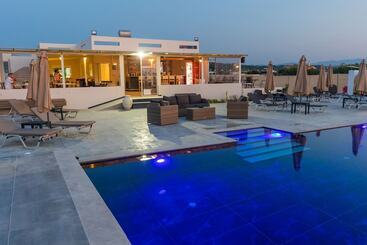 هتل Viva Tourismo Resort Naturist Club