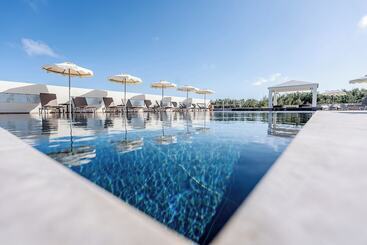 هتل Viva Tourismo Resort Naturist Club