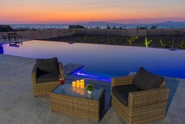 هتل Viva Tourismo Resort Naturist Club