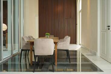 هتل Mercer Plaza Sevilla 5 Gl