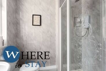 اقامتگاه Wheretostay Entire 3bed House