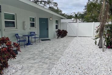 El Tropicale Vacation Rentals