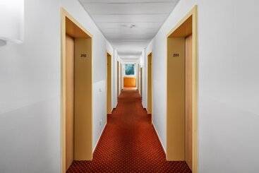 هتل Academy Lodge Boardinghouse