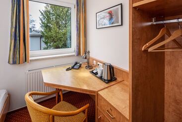 هتل Academy Lodge Boardinghouse