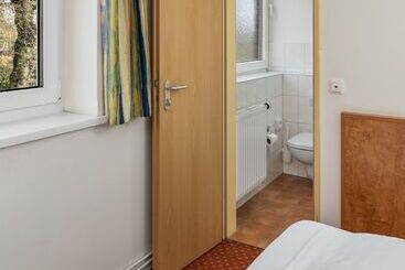 هتل Academy Lodge Boardinghouse