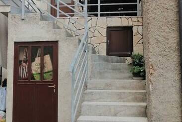هتل Apartments Senj