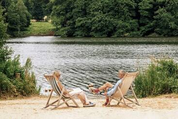 هتل Fritton Lake   The Clubhouse