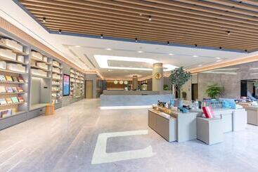 Ji Hotel Shanghai Changshou Road Yaxin Life Plaza