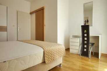 پانسیون Villa Apartments Babaja