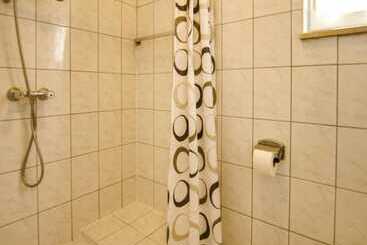 پانسیون Villa Apartments Babaja