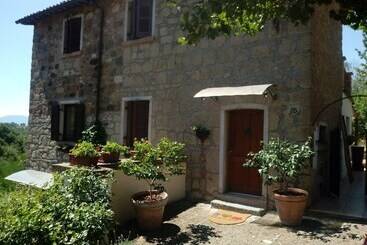 اقامتگاه Stunning 1 Bed House In Castel Cellesi, Italy