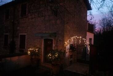 اقامتگاه Stunning 1 Bed House In Castel Cellesi, Italy