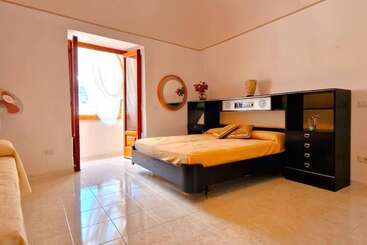 اقامتگاه Trekking Lovers Vacation Home With Town View
