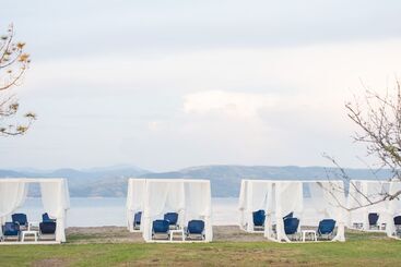 Sandy Beach Annexe