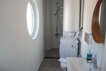هتل Aloha Suites Mediterranean