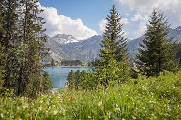 هتل Aves Arosa