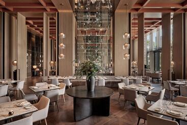 هتل Conrad Shenzhen