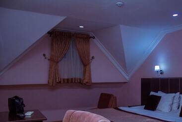 Forever Hotels And Suites