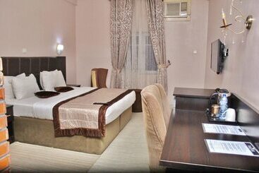 Forever Hotels And Suites