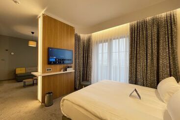 هتل Holiday Inn Express Ankara Airport, An Ihg