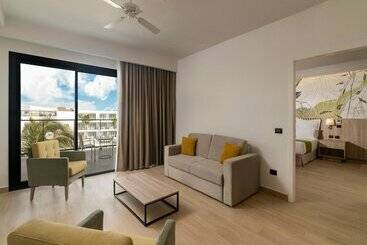 Serenade All Suites - Adults Only Resort
