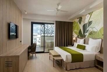 Serenade All Suites - Adults Only Resort