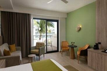 Serenade All Suites - Adults Only Resort