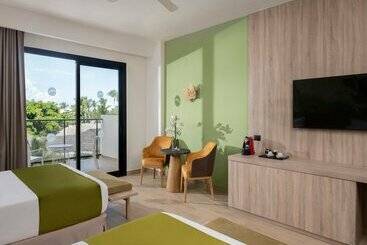 Serenade All Suites - Adults Only Resort