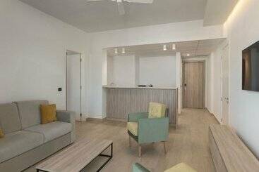 Serenade All Suites - Adults Only Resort