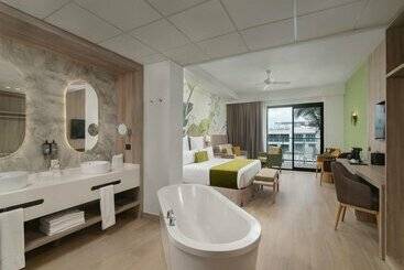Serenade All Suites - Adults Only Resort