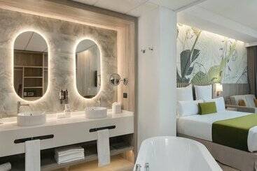 Serenade All Suites - Adults Only Resort